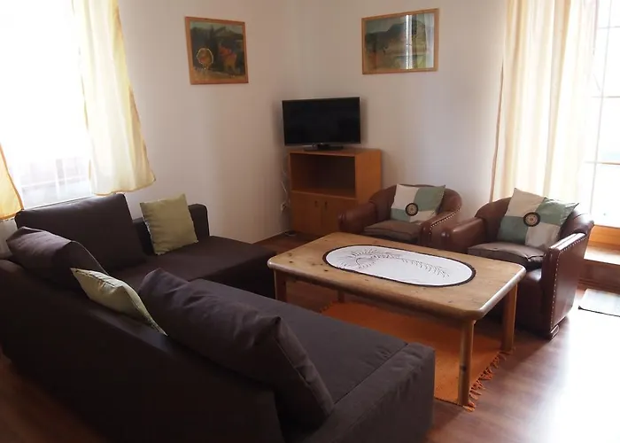 Διαμέρισμα 452 *