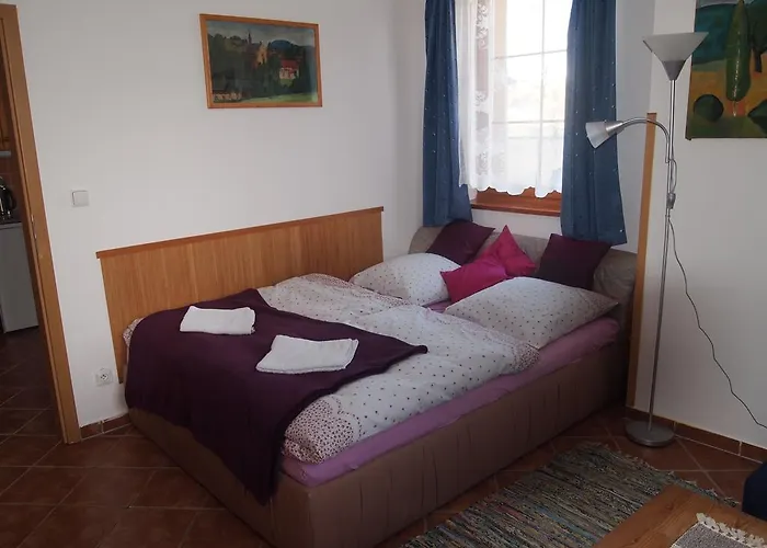 Διαμέρισμα 452 *